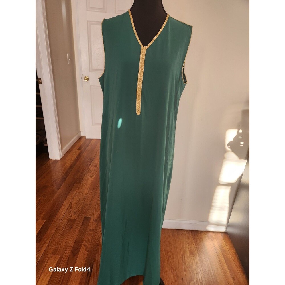 Moroccan Caftan Set – Green with Gold Trim (New)
